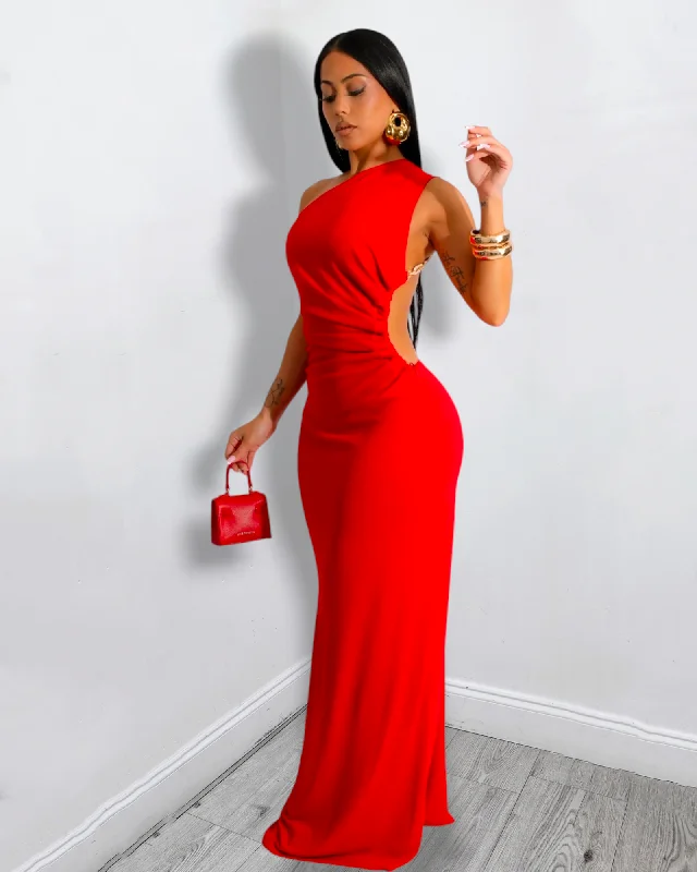 Feel Famous Chain Adorn Maxi Dress Red Trendy Off-Shoulder Ruffle Maxi Dress