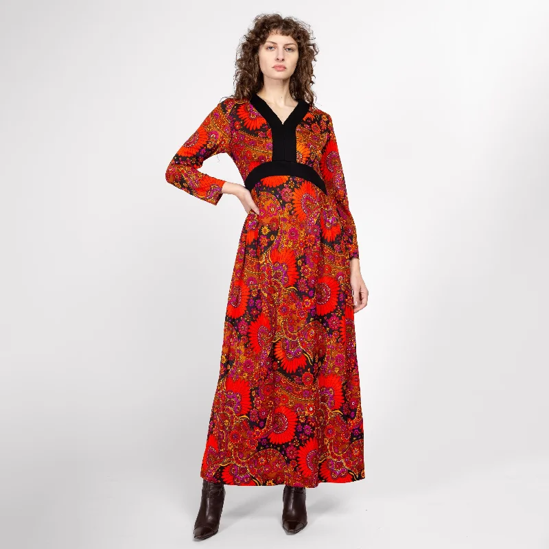 Medium 70s Psychedelic Red Floral Maxi Dress Elegant Maxi Dress with Lace