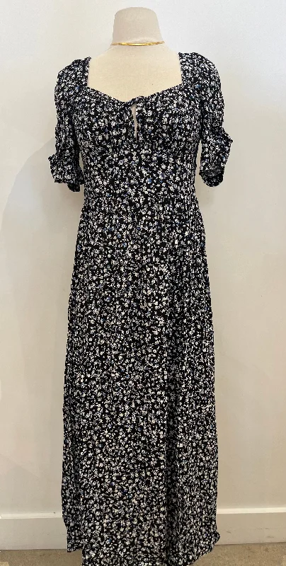 Soleil Floral Maxi Dress (blue black) Cozy Maxi Dress with Slit